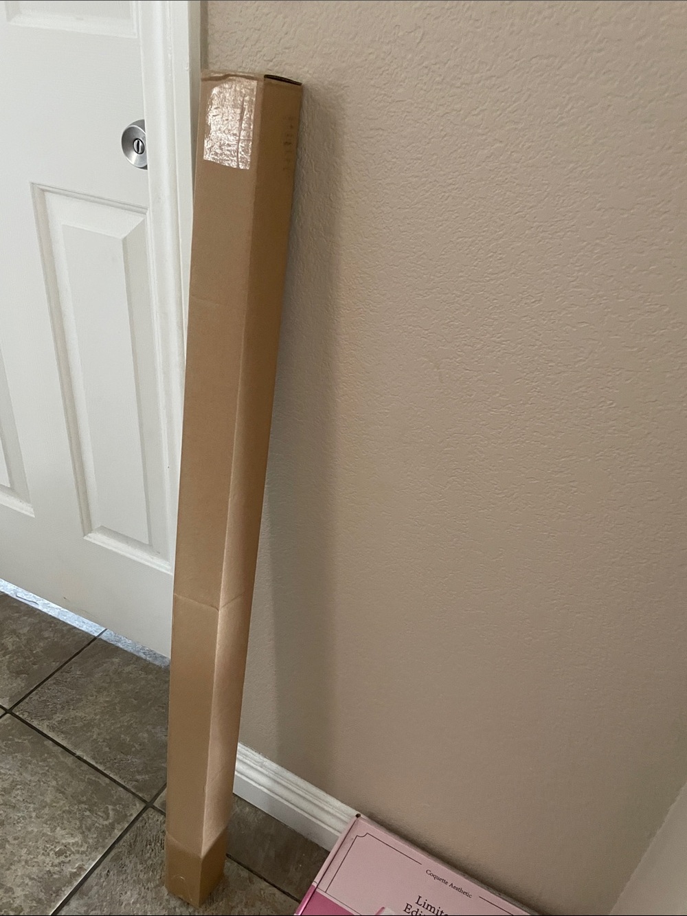 40" White Retractable In-Car Projector Screen